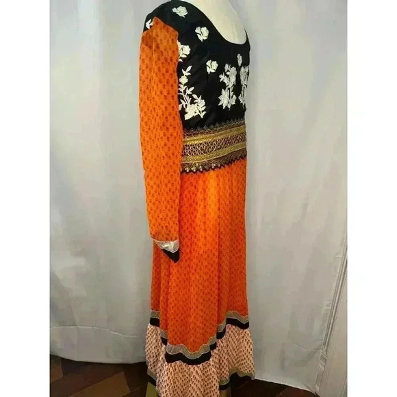 Vintage floor length semi stitched boho dress - Picture 6 of 9